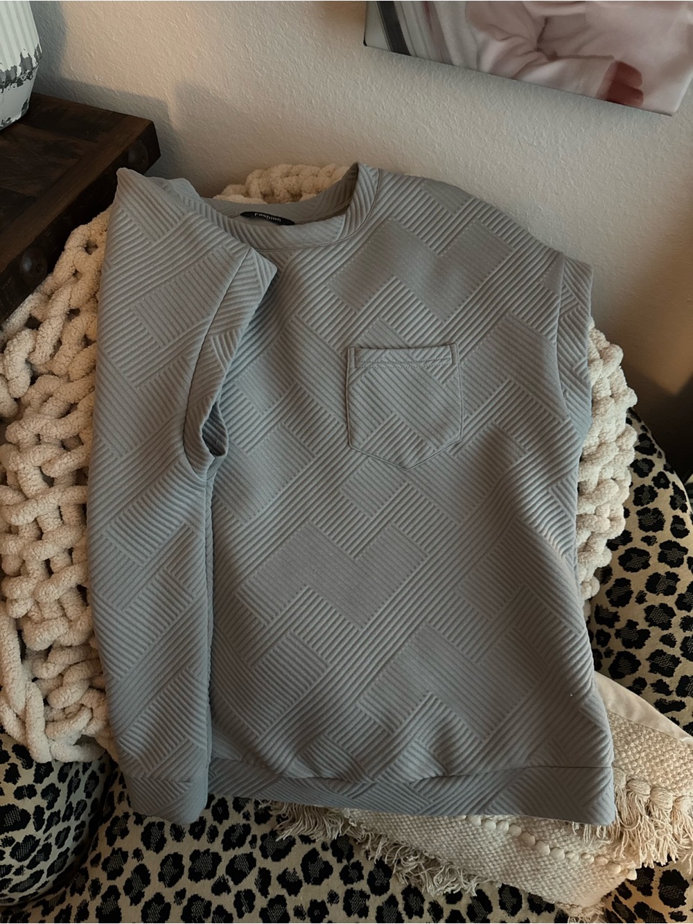 Textured Crewneck Shirt - Light Gray